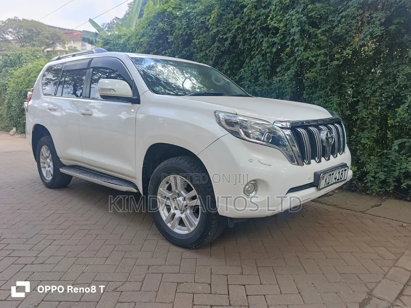 Toyota Land Cruiser Prado 2010 Off white