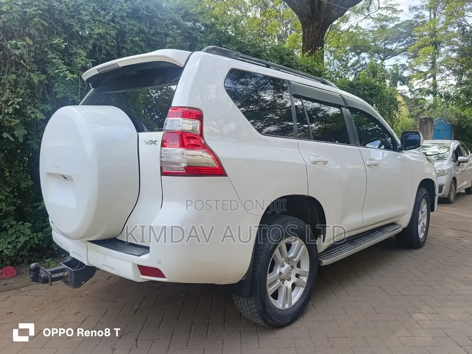 Toyota Land Cruiser Prado 2010 Off white