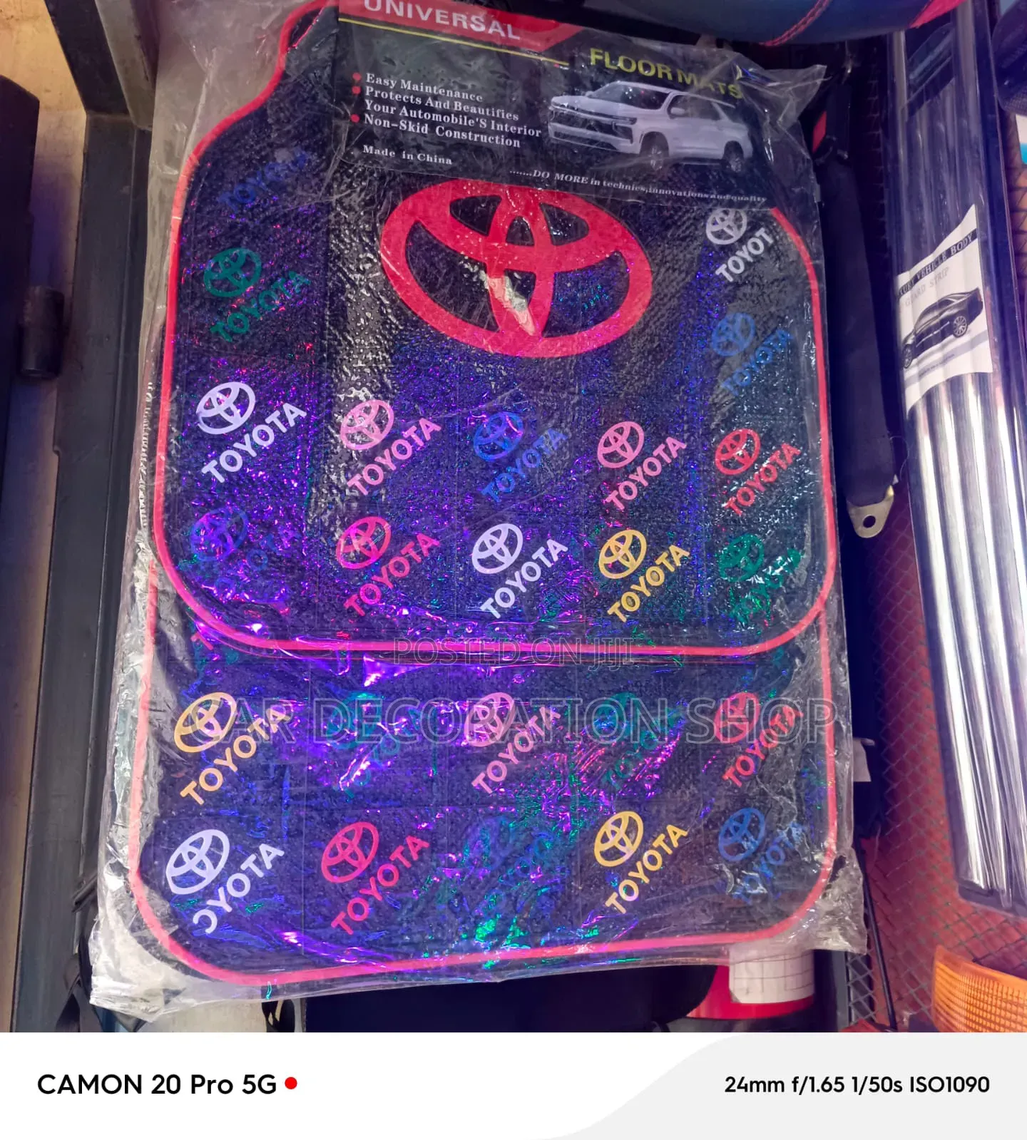 Toyota Flowered Logo Writing Badge Print Floor Mats