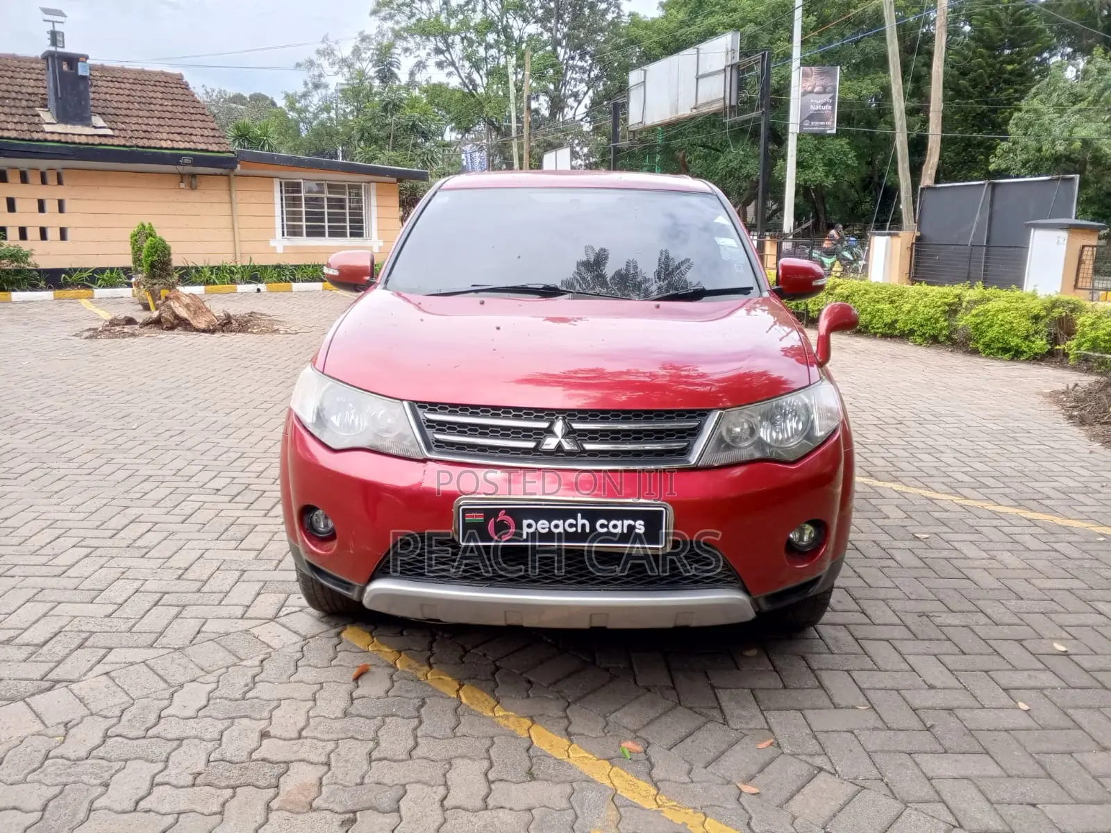 Mitsubishi Outlander 2011 Red