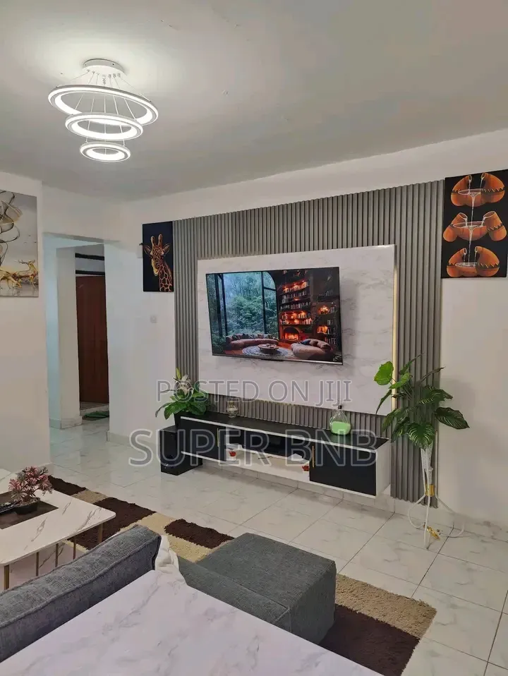 2 Bedroom Airbnb in Membly or a Comfortable 1 Bedroom Eastern Bypass