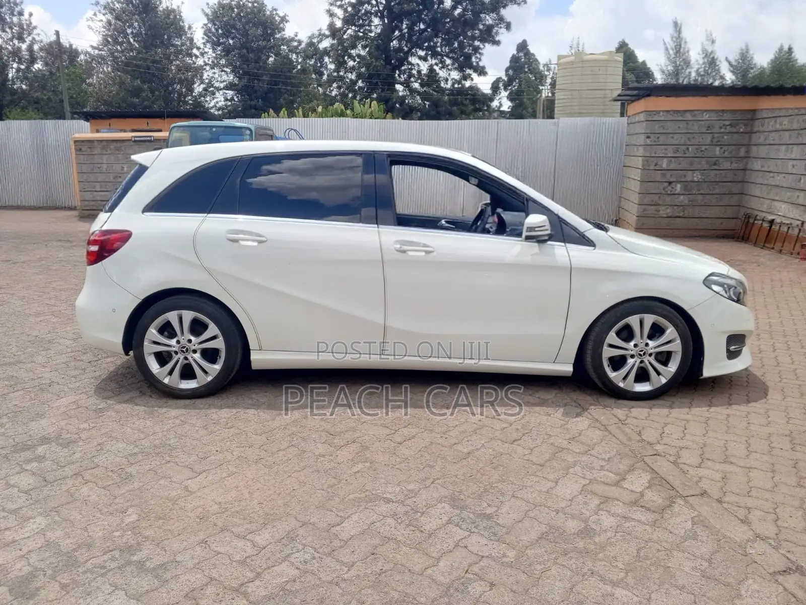 Mercedes-Benz B-Class 2018 White
