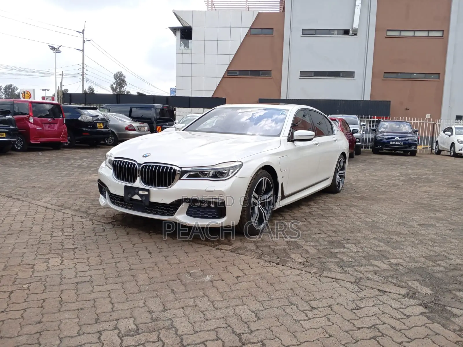 BMW 7 Series 730Li 2017 White
