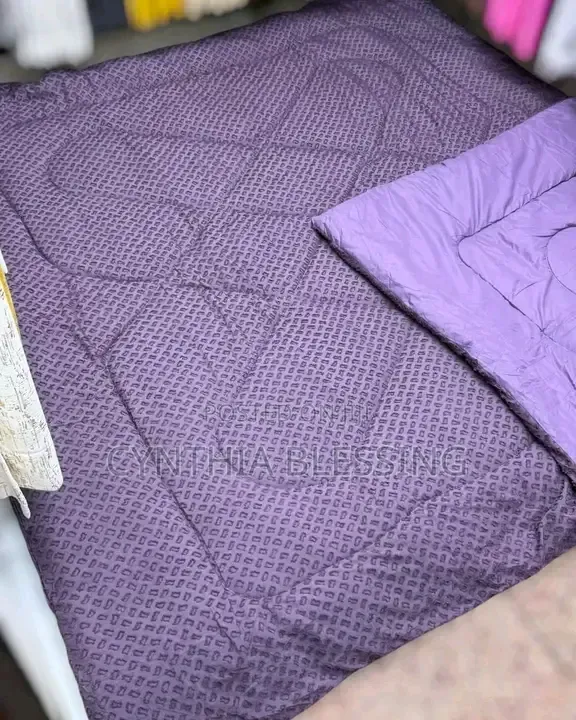 Luxury Tufted Wave Design Duvet Set
