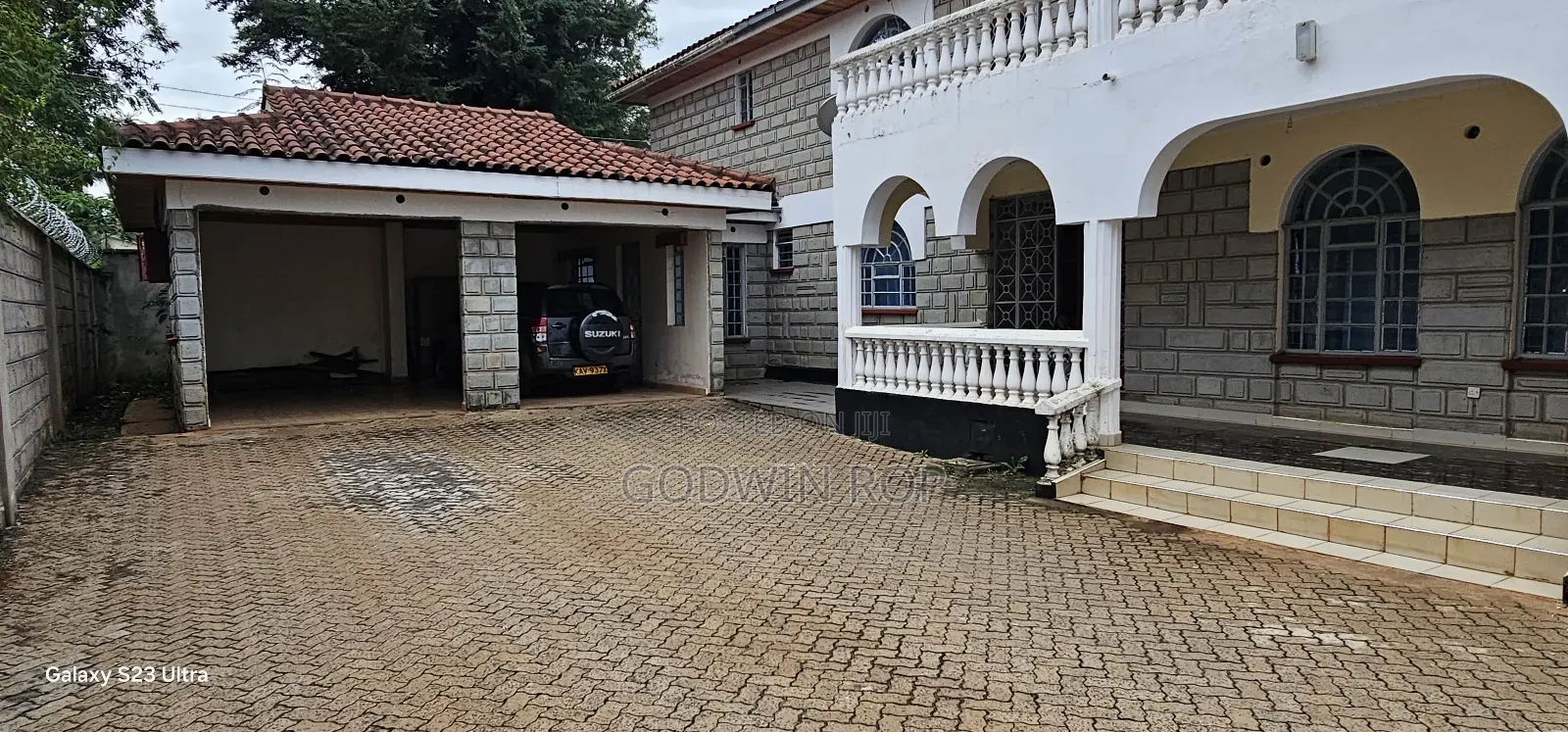 5bdrm Mansion in Reale Elgon View for sale