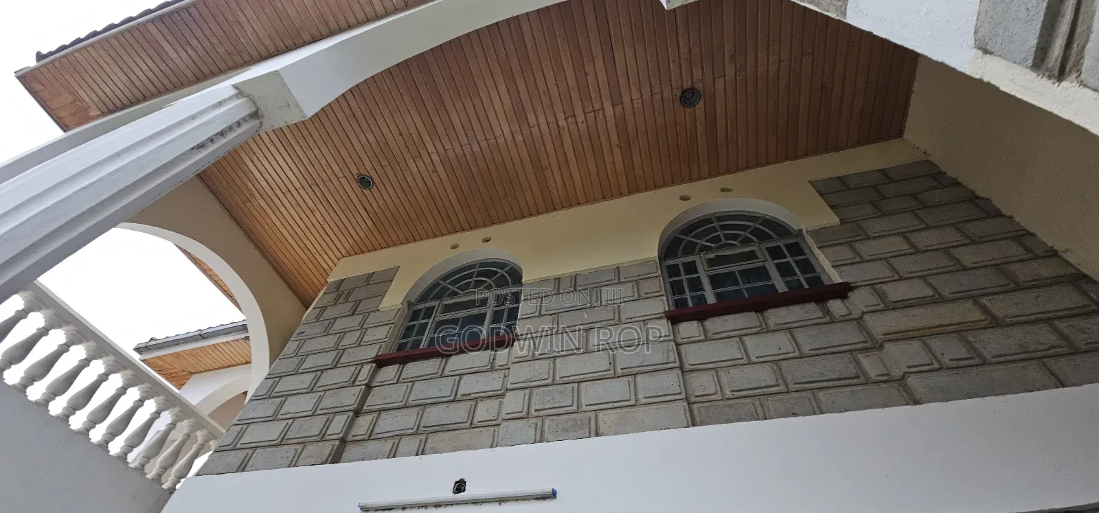 5bdrm Mansion in Reale Elgon View for sale
