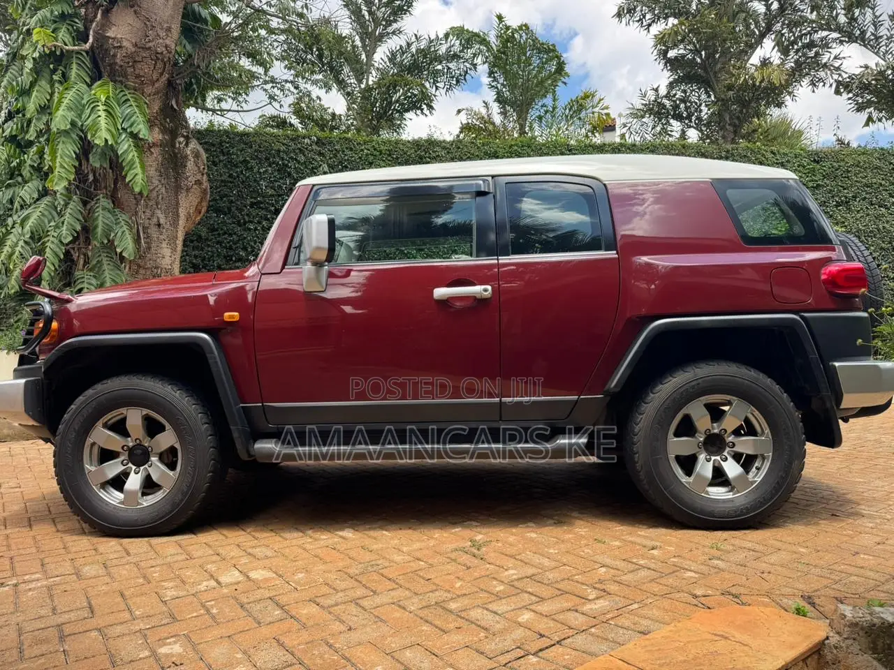 Toyota FJ Cruiser 2012 Red