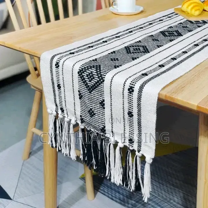 High Quality Table Runner