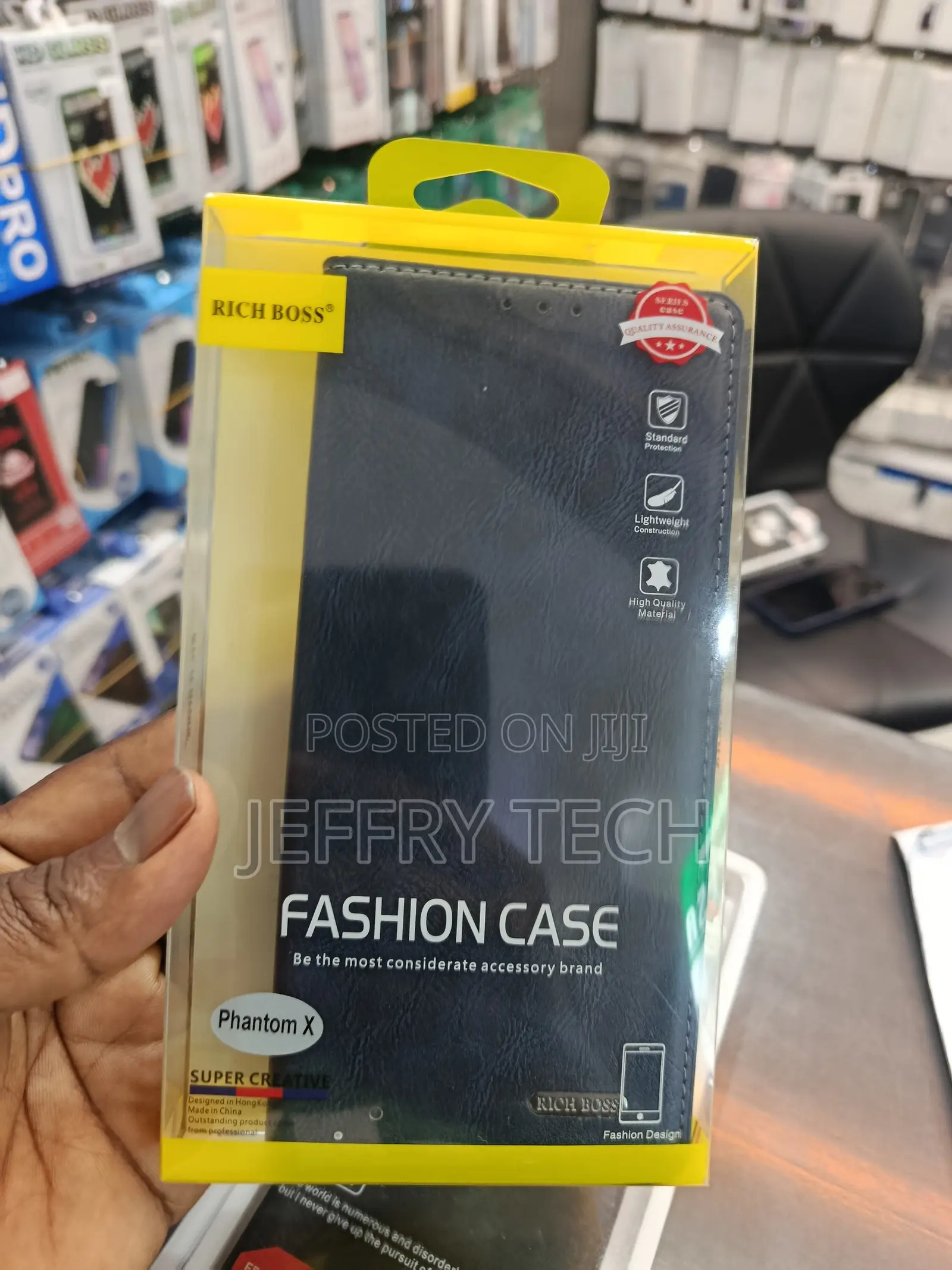 Rich Boss Phantom X Fashion Case in Black With a Textured Leather-Li