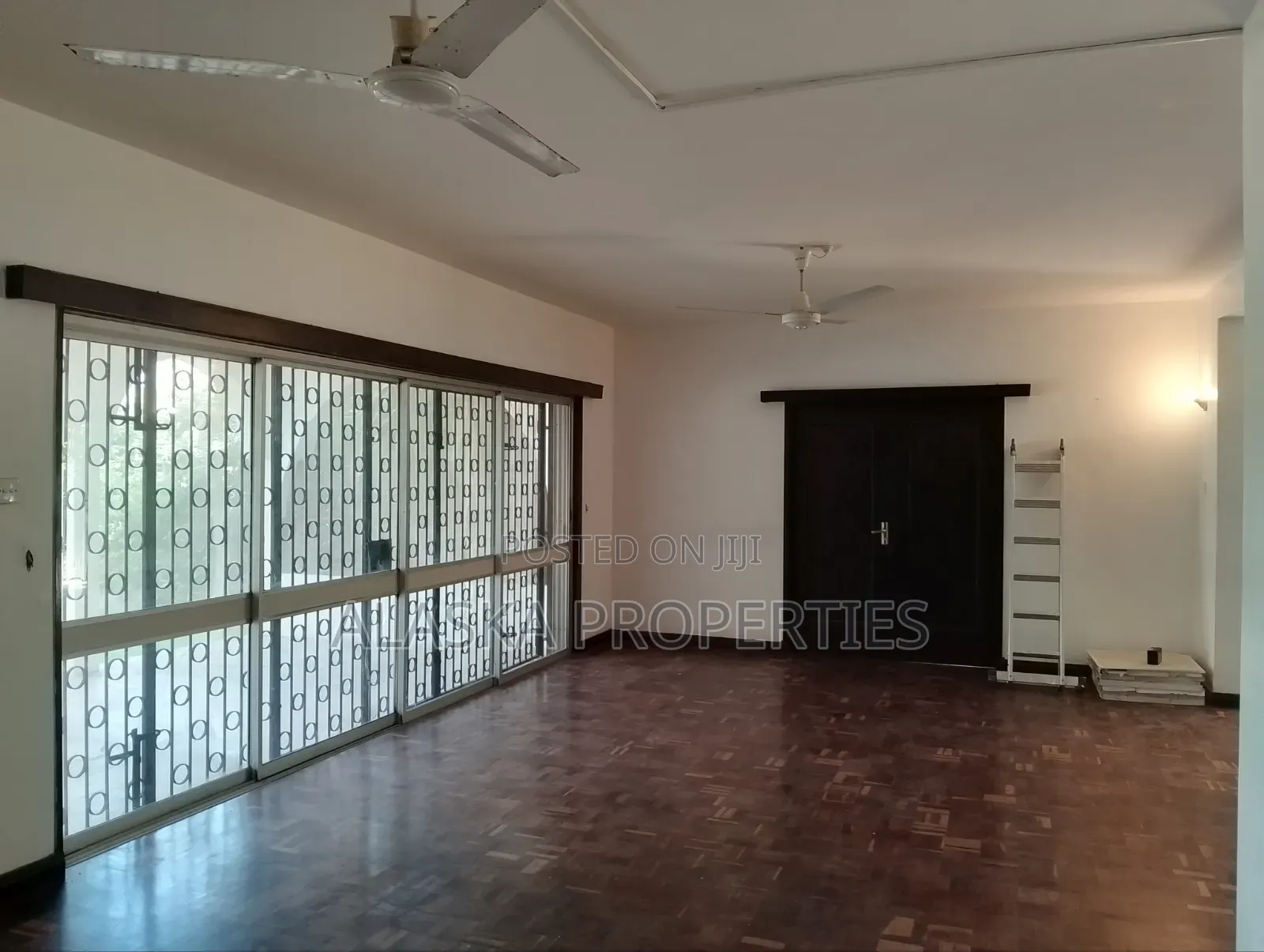 4bdrm Maisonette in Nyali Estate for rent