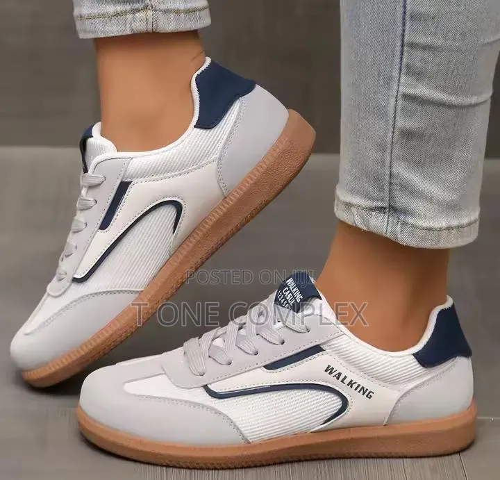 Ladies Men Retro Gum Sole Sneakers –