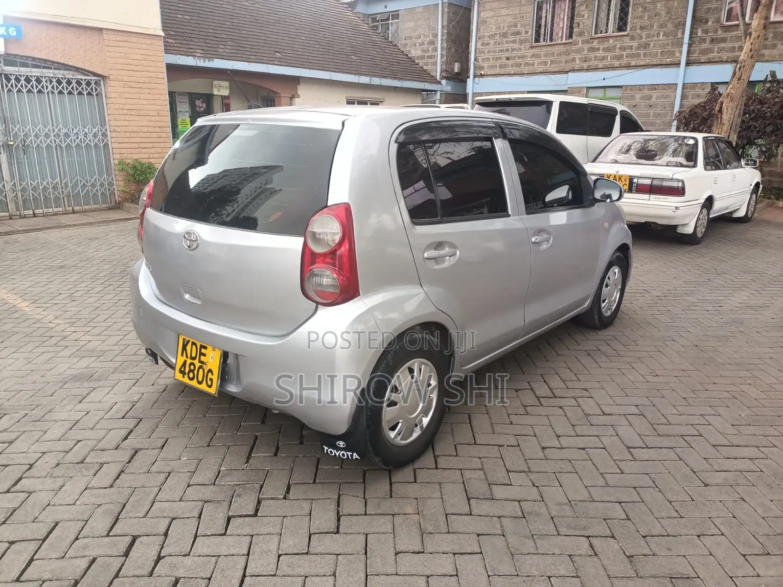 Toyota Passo 2014 Silver