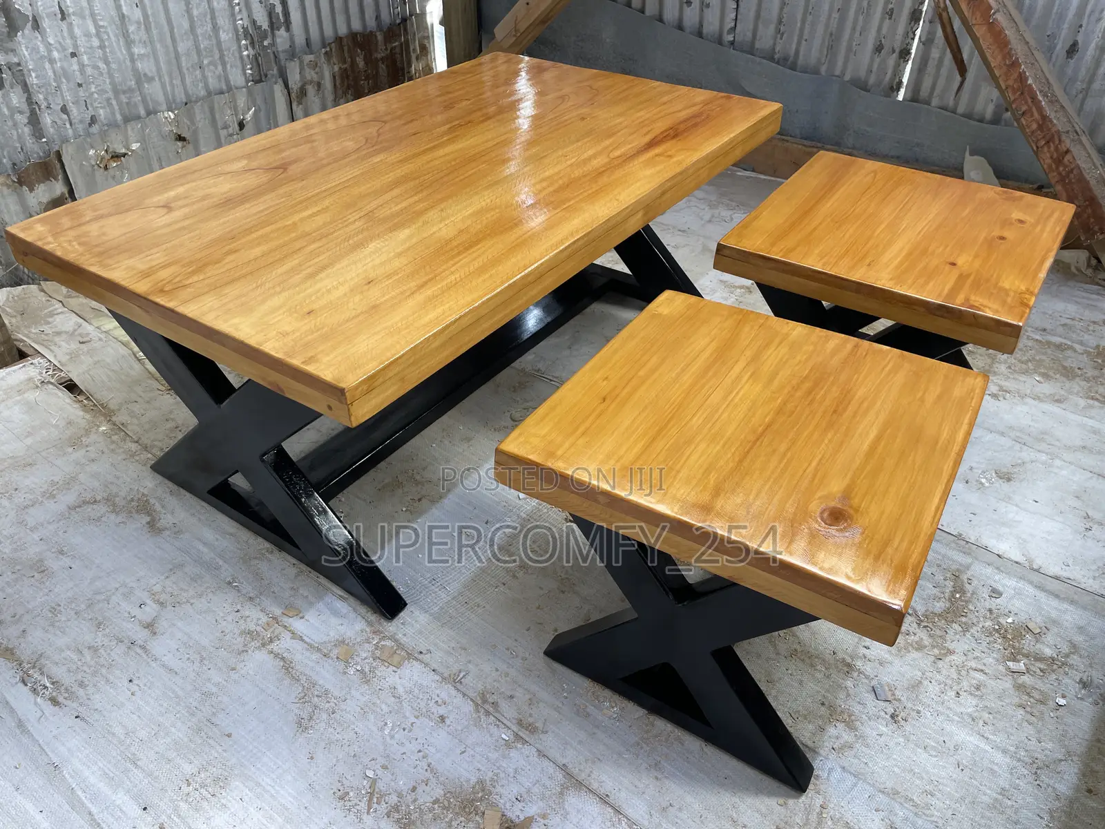 Restaurant Coffee Table and Stools