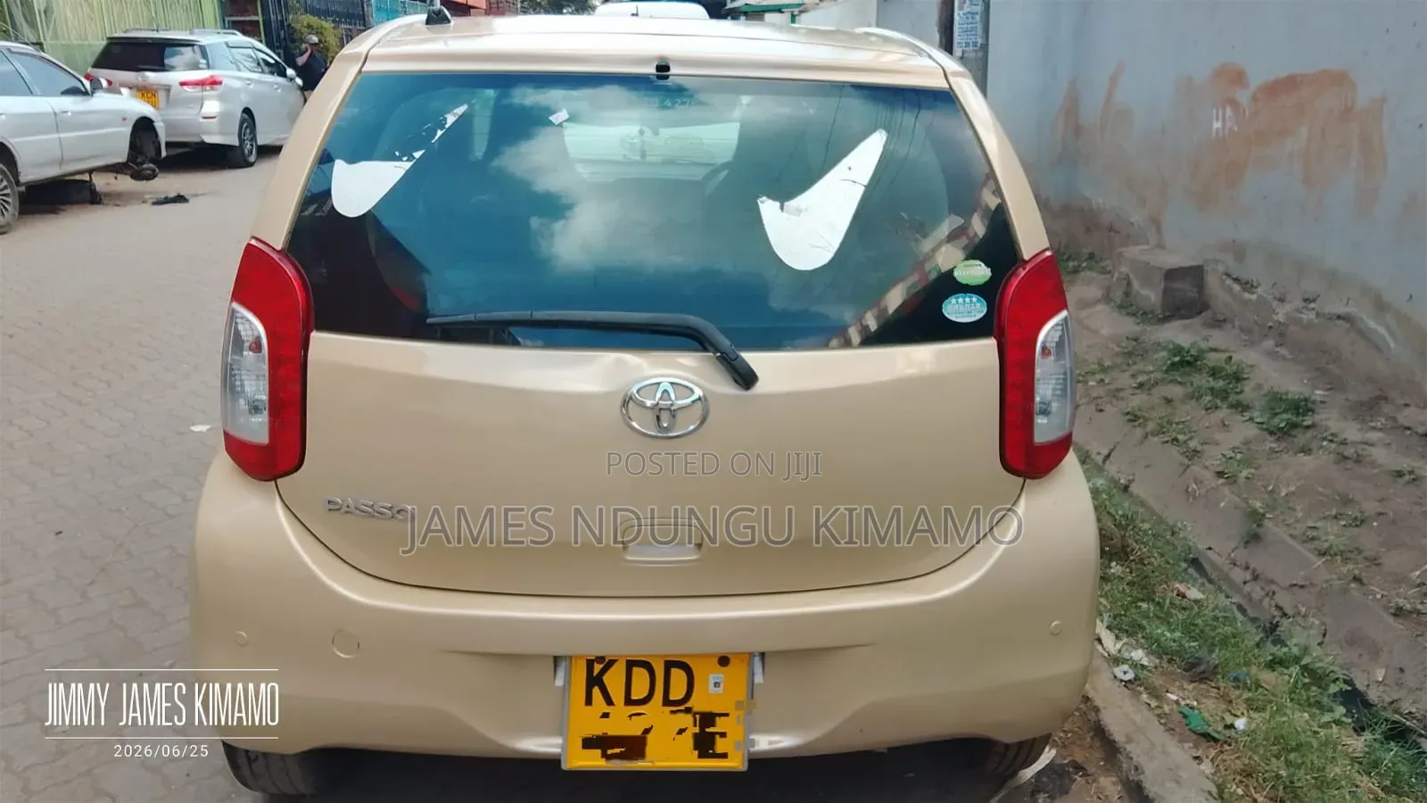 Toyota Passo 2014 Gold