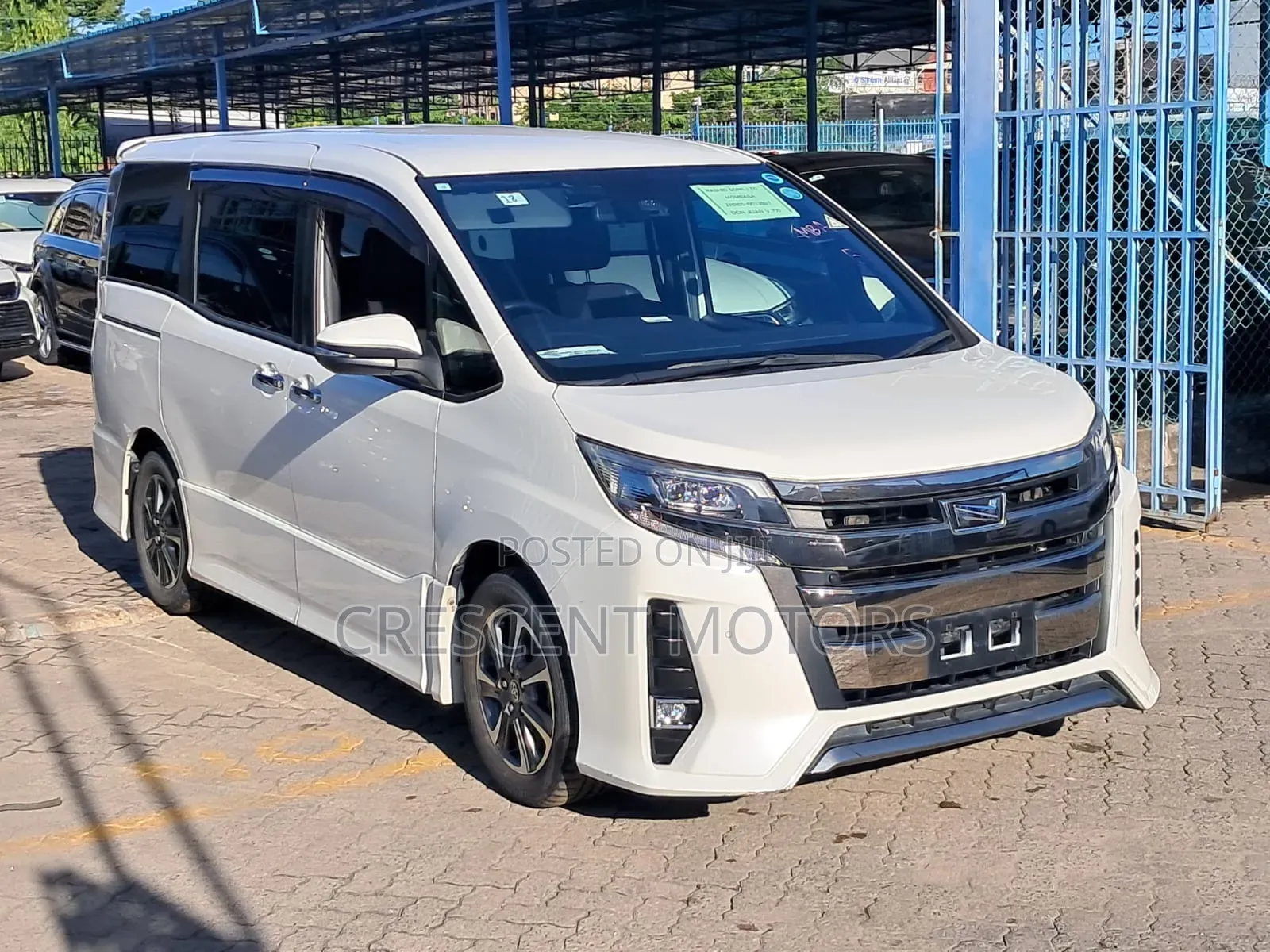 Toyota Noah 2019 Pearl