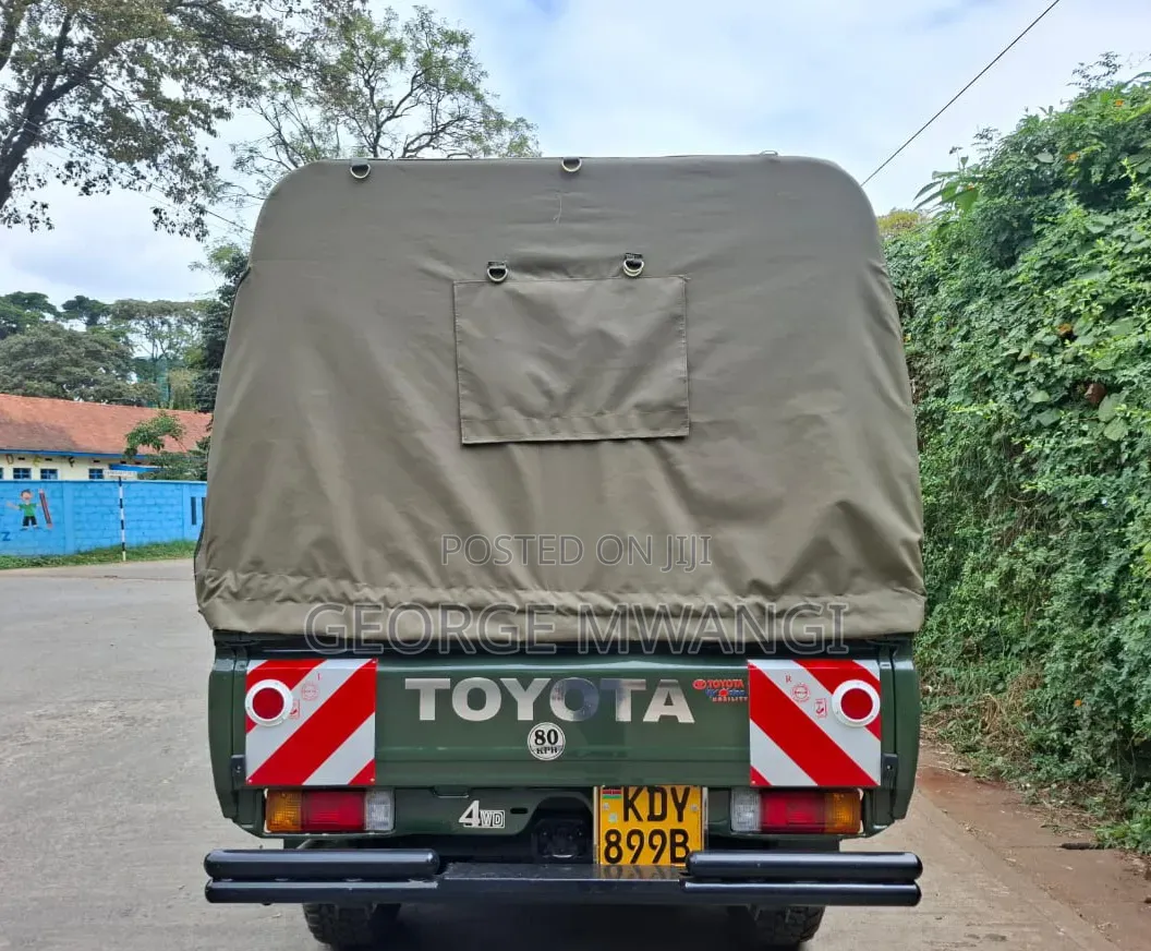 Toyota Land Cruiser 2008 Green