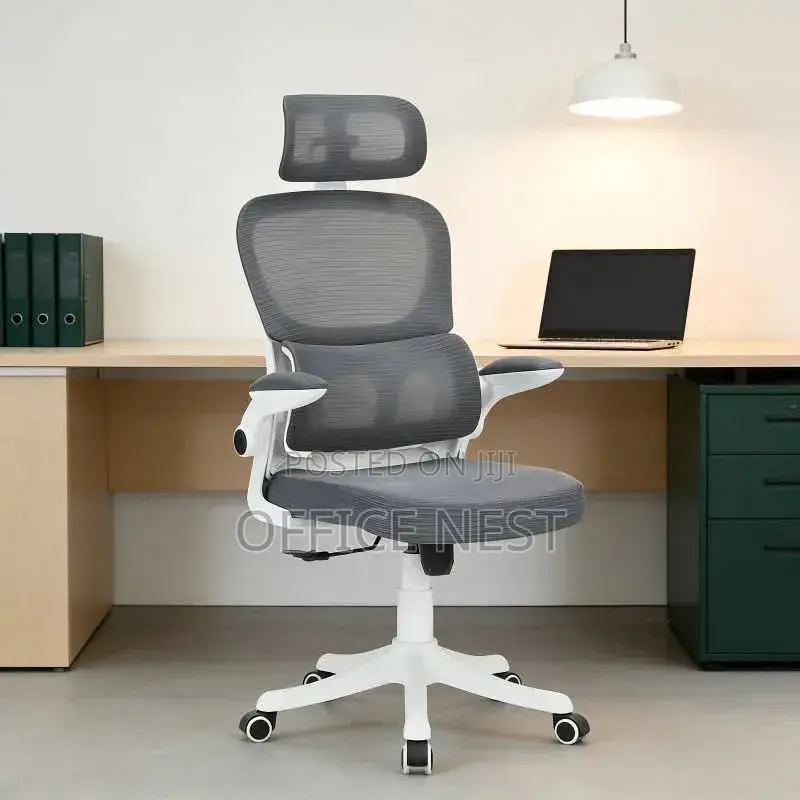 Durable Office Chair With White Starbase