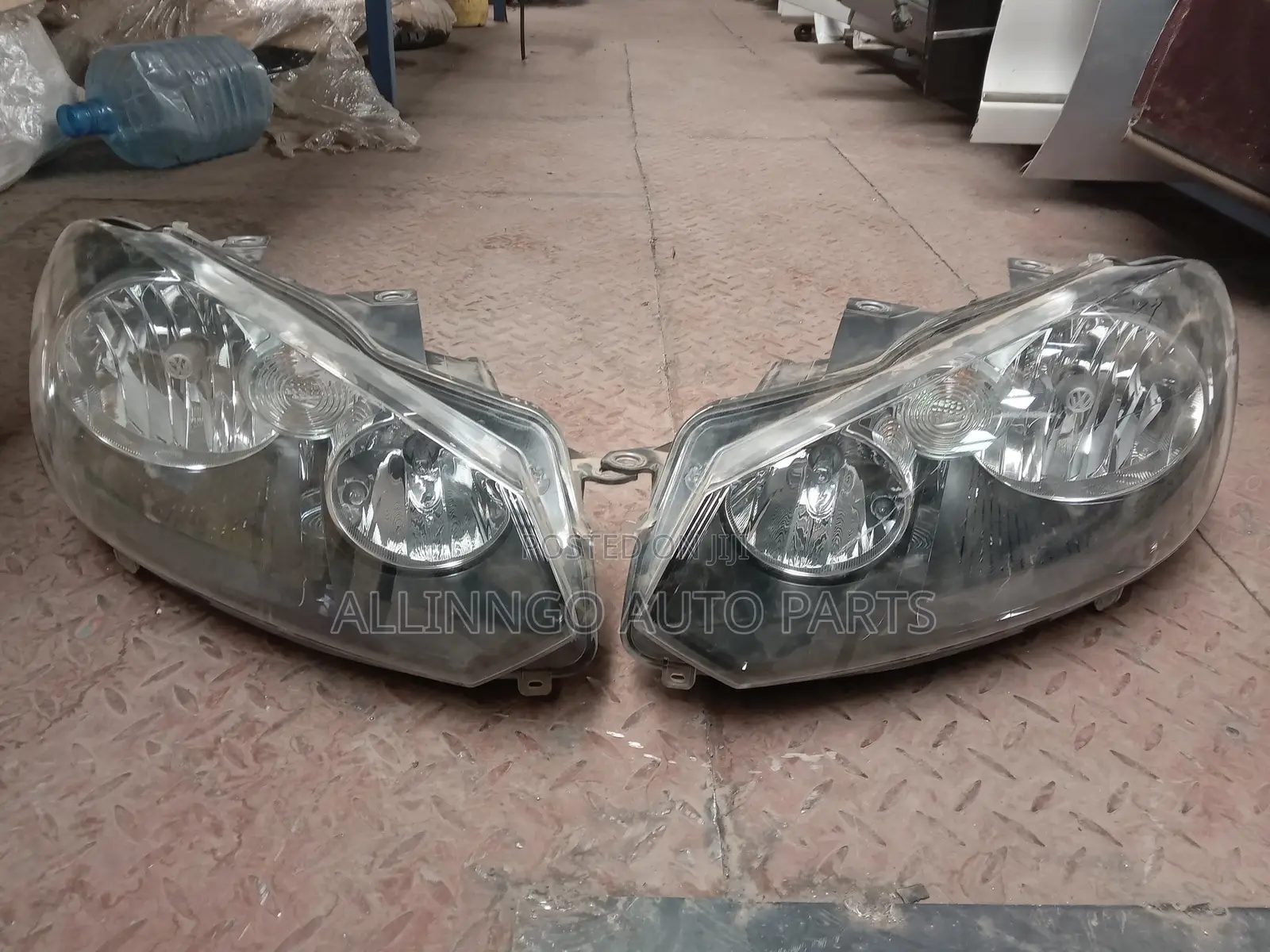 Volkswagen Golf Headlights