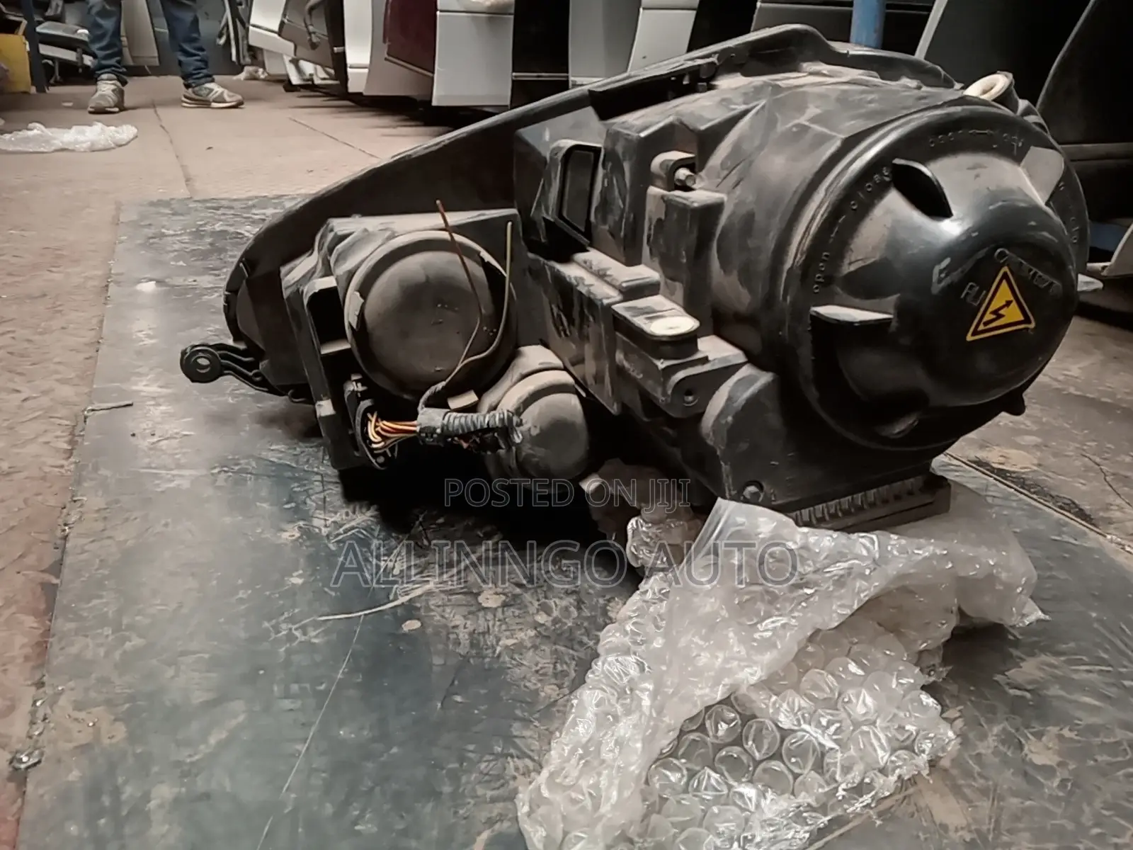 Volkswagen Golf Jetta Headlights