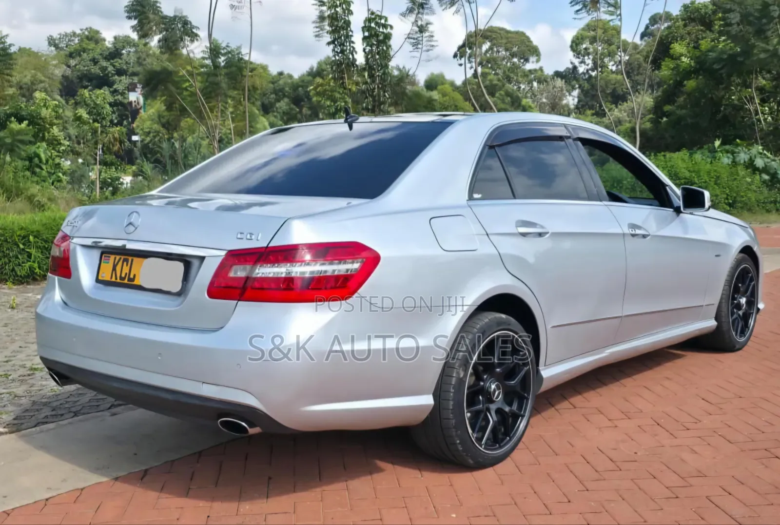 Mercedes-Benz E250 2011 Silver