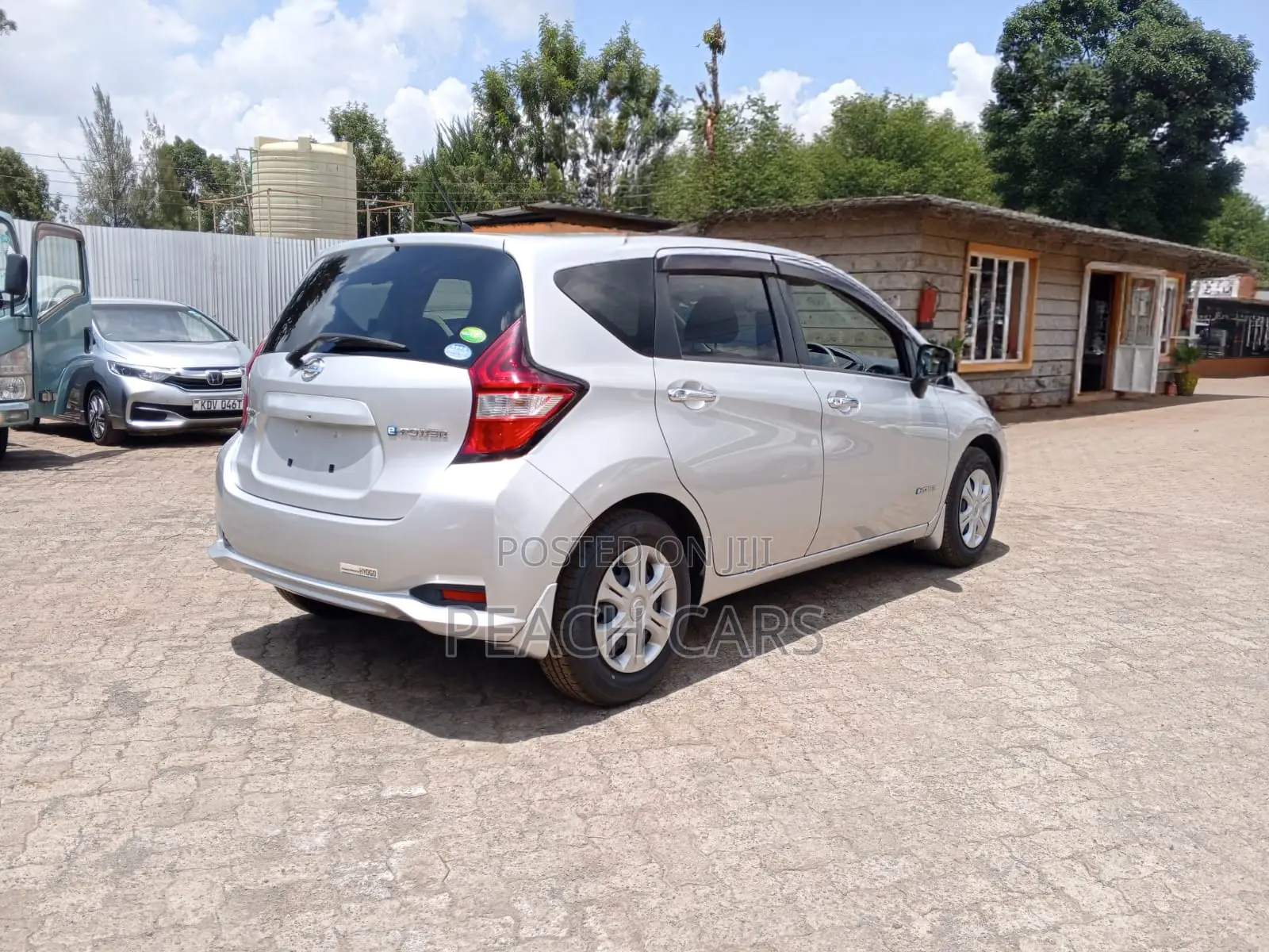 Nissan Note 2018 Silver