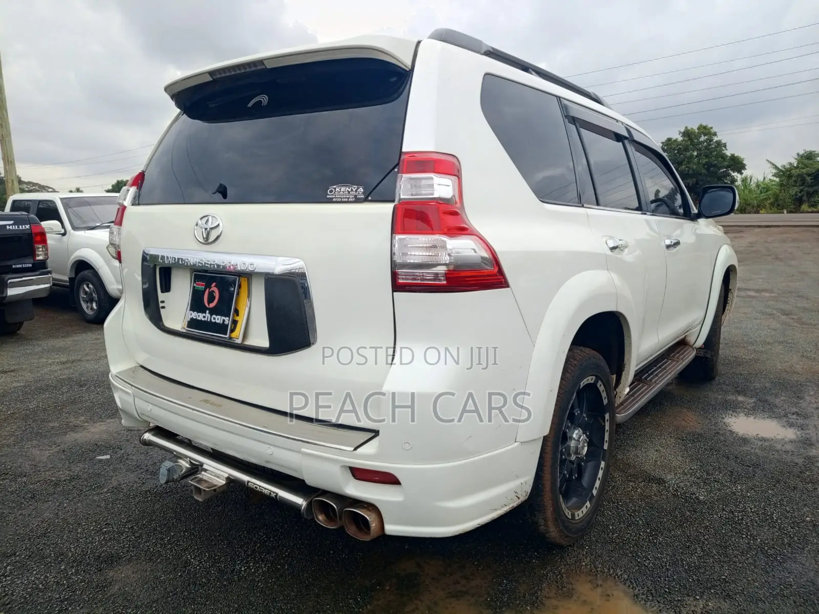Toyota Land Cruiser Prado 2009 White