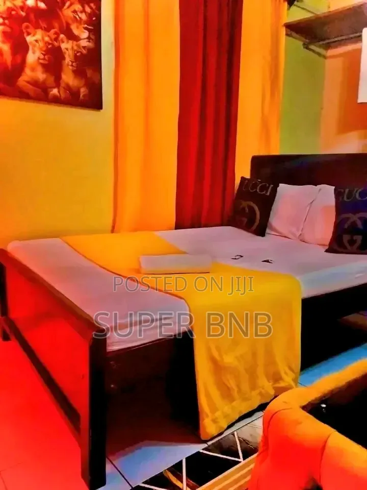 Studio Airbnb Donholm Phase8 Opposite Greenspan Mall