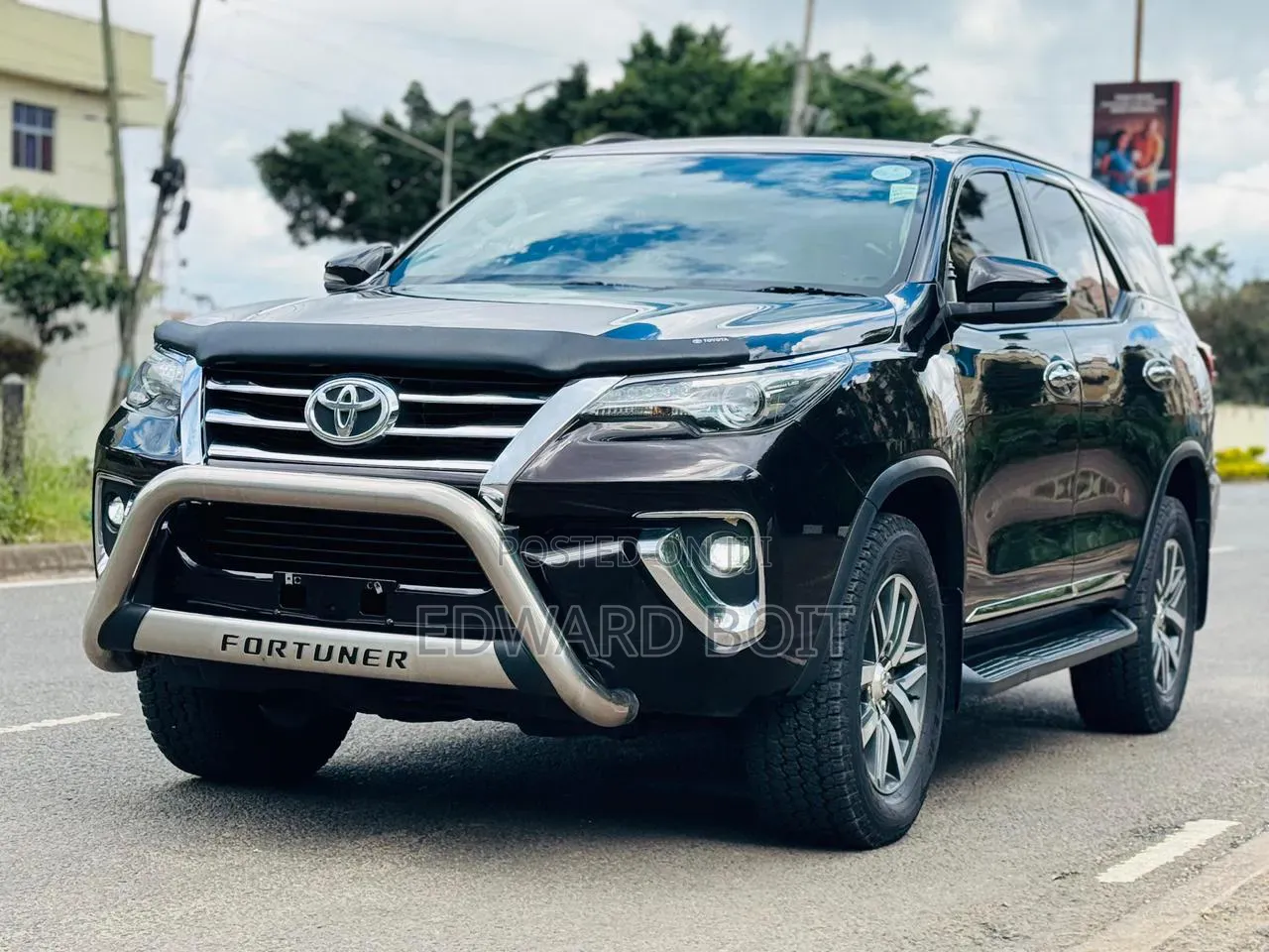 Toyota Fortuner 2019 Maroon