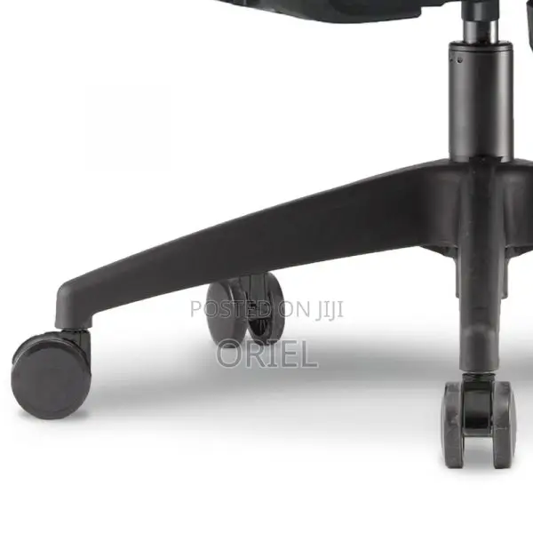 Office Chair : Revolving Mesh Office Chair