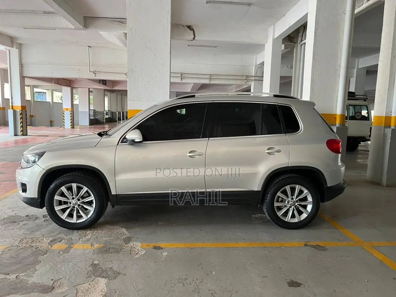 Volkswagen Tiguan SE 2013 Silver