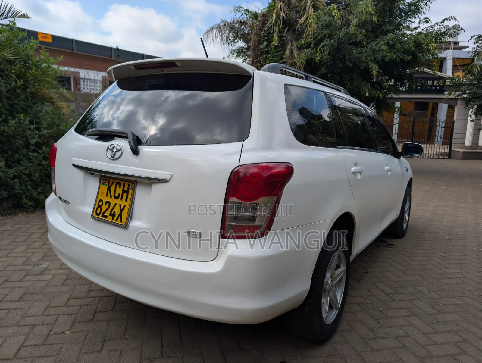 Toyota Corolla Fielder 2009 White