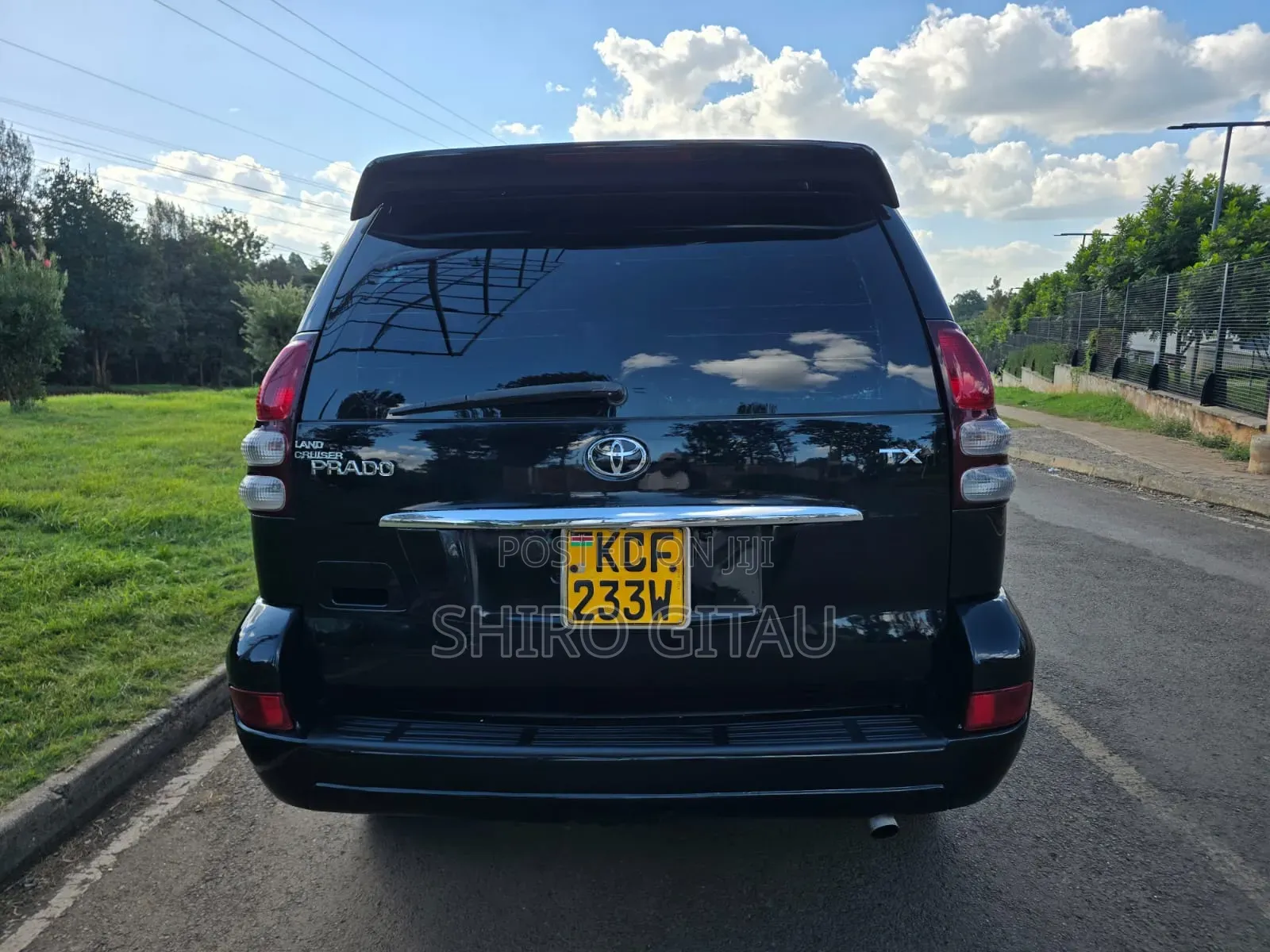 Toyota Land Cruiser Prado 2006 White