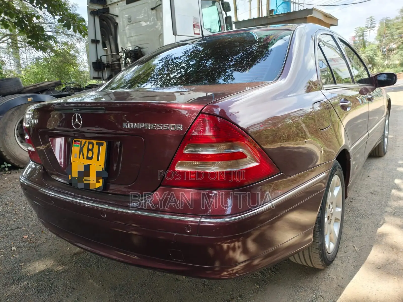 Mercedes-Benz C200 2006 Maroon