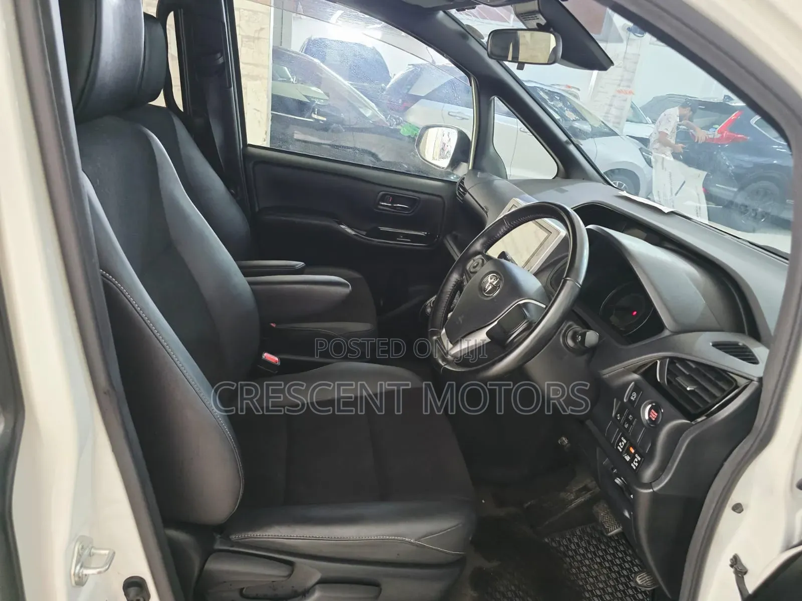 Toyota Esquire 2019 Black