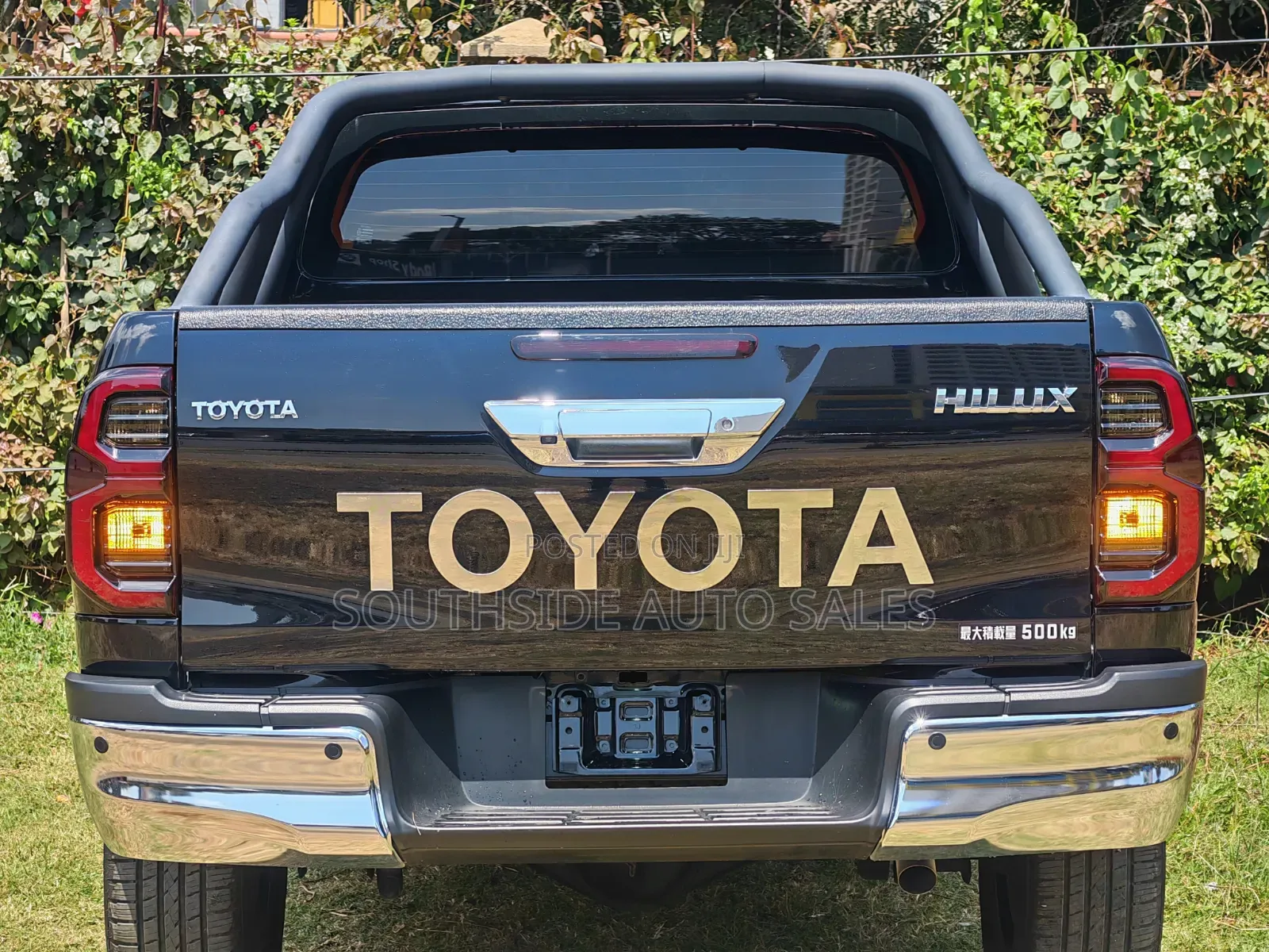 Toyota Hilux 2021 Black