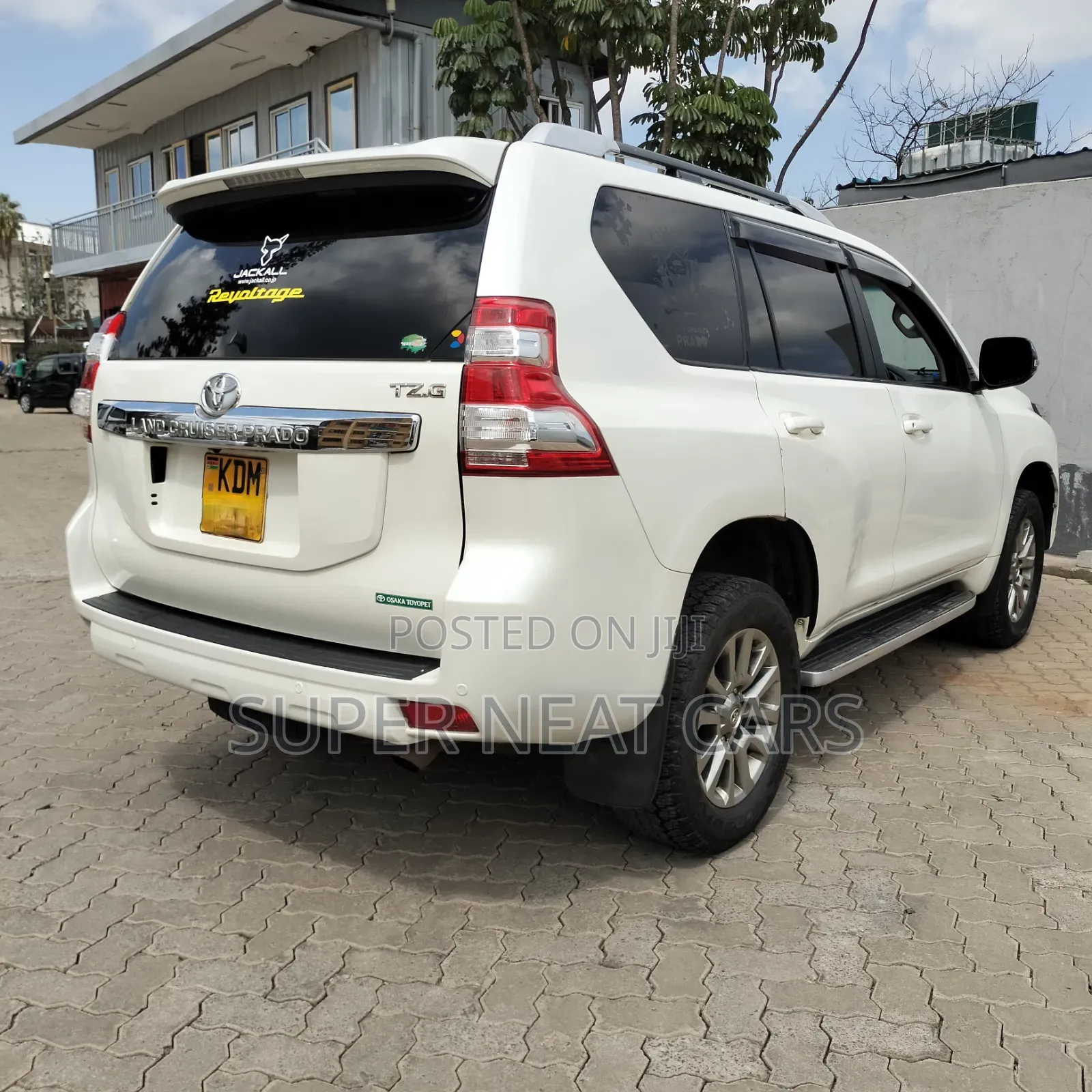Toyota Land Cruiser Prado 2016 White