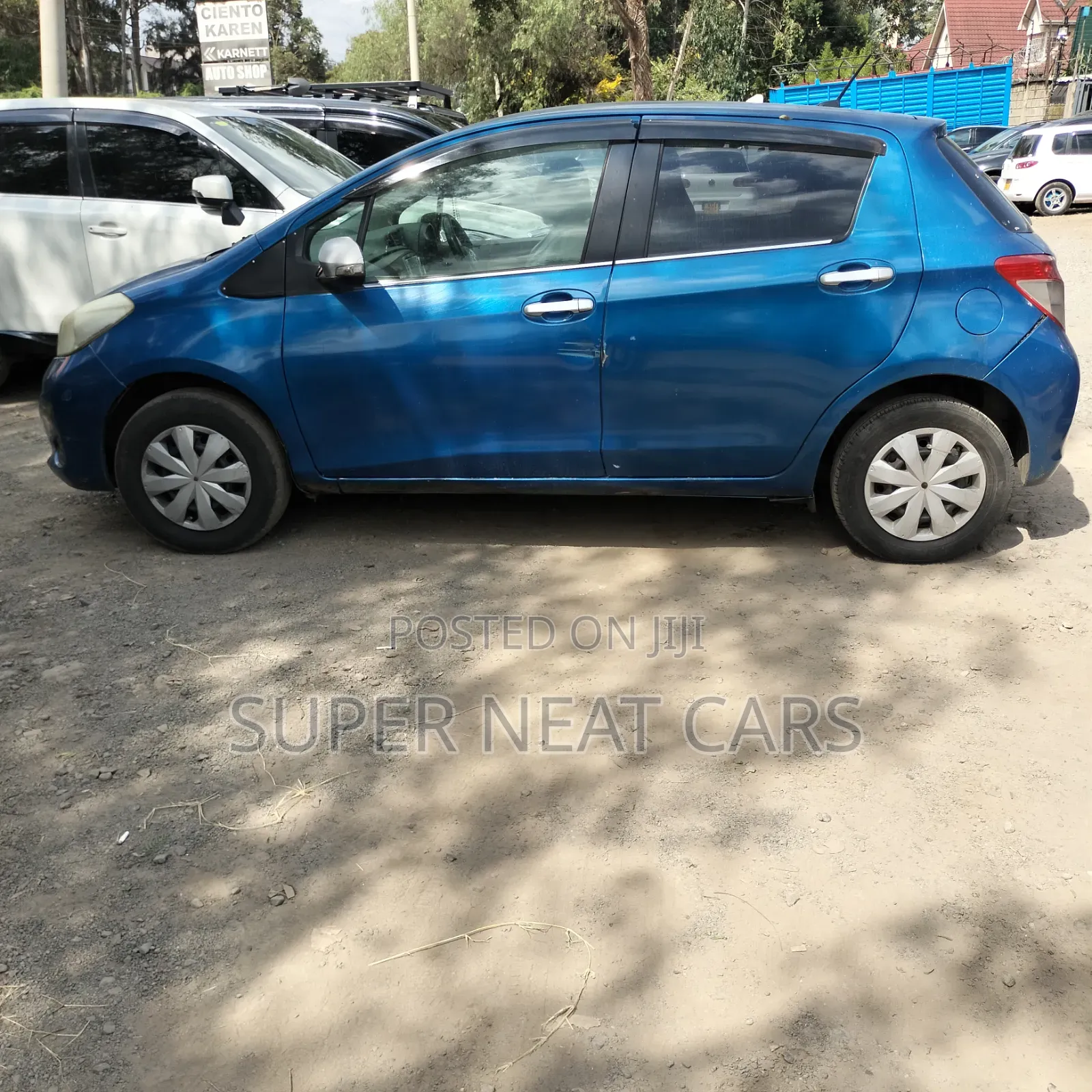 Toyota Vitz 2011 Blue
