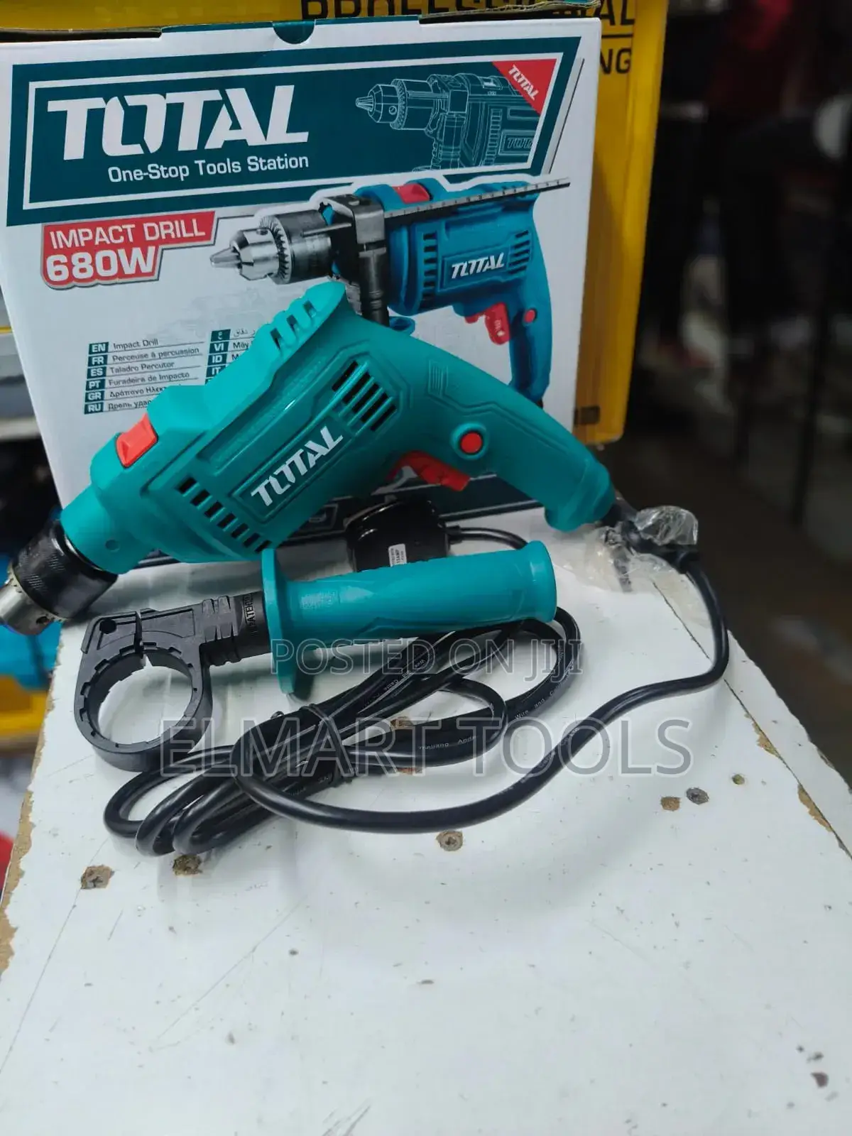 Total 680w Impact Drill