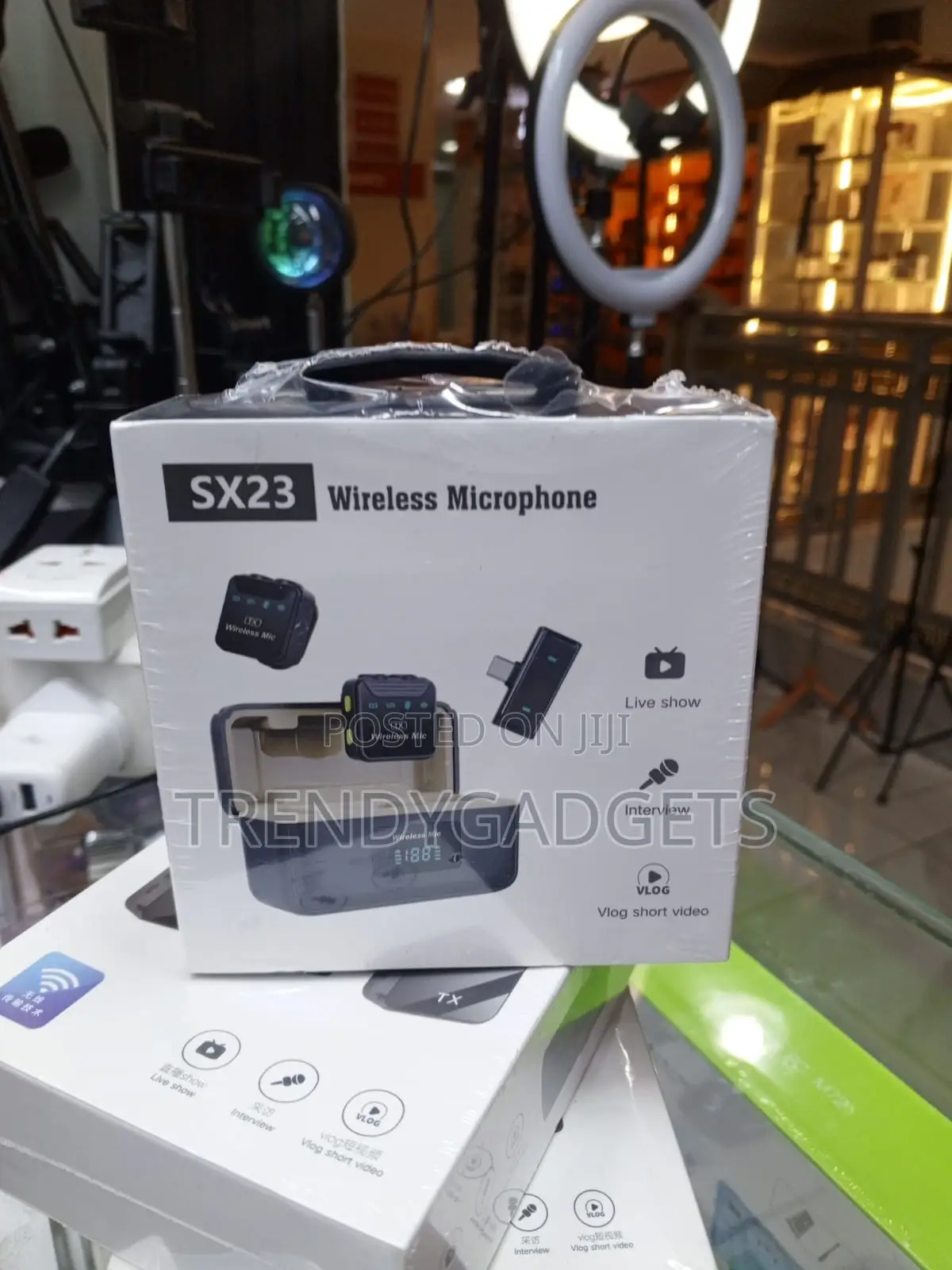 Sx23 Wireless Lavalier Microphone With Charging Case