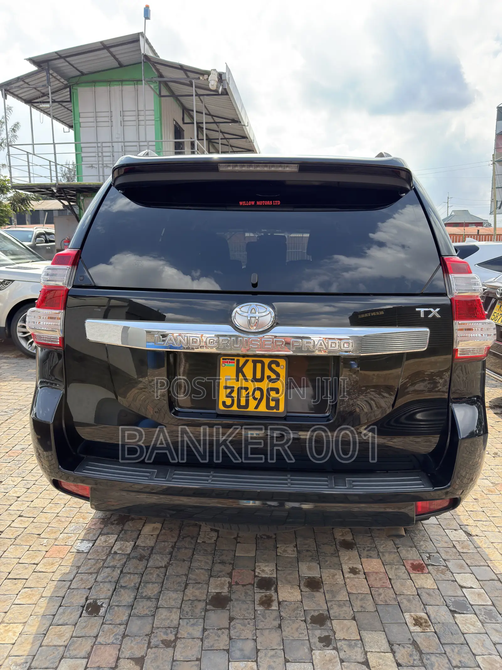 Toyota Land Cruiser Prado 2016 Black