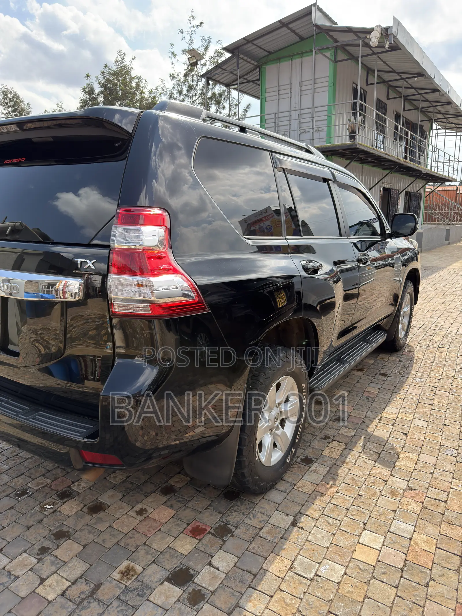 Toyota Land Cruiser Prado 2016 Black