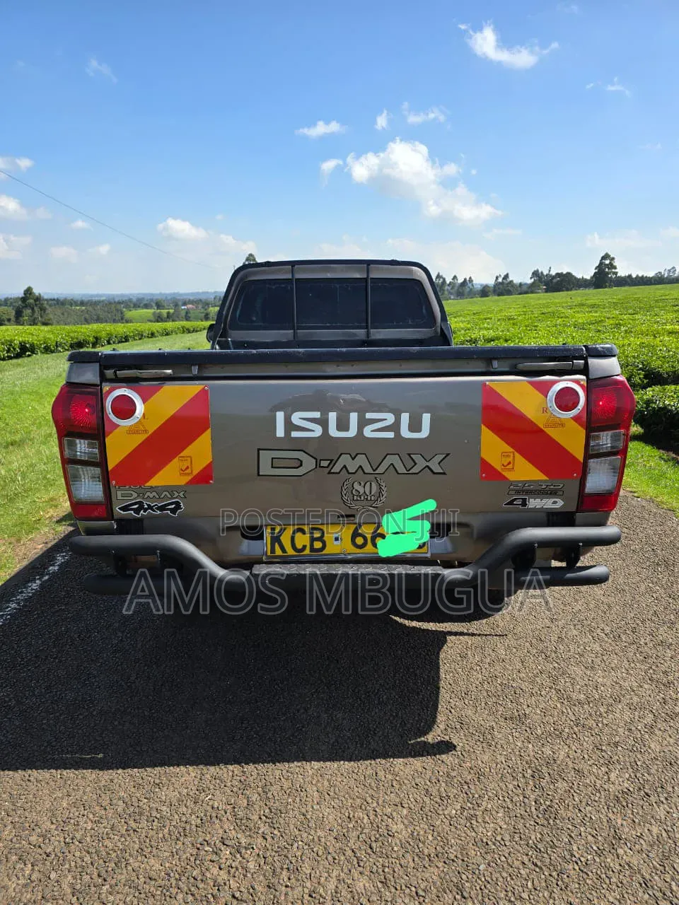 Isuzu D-MAX 2015 Green