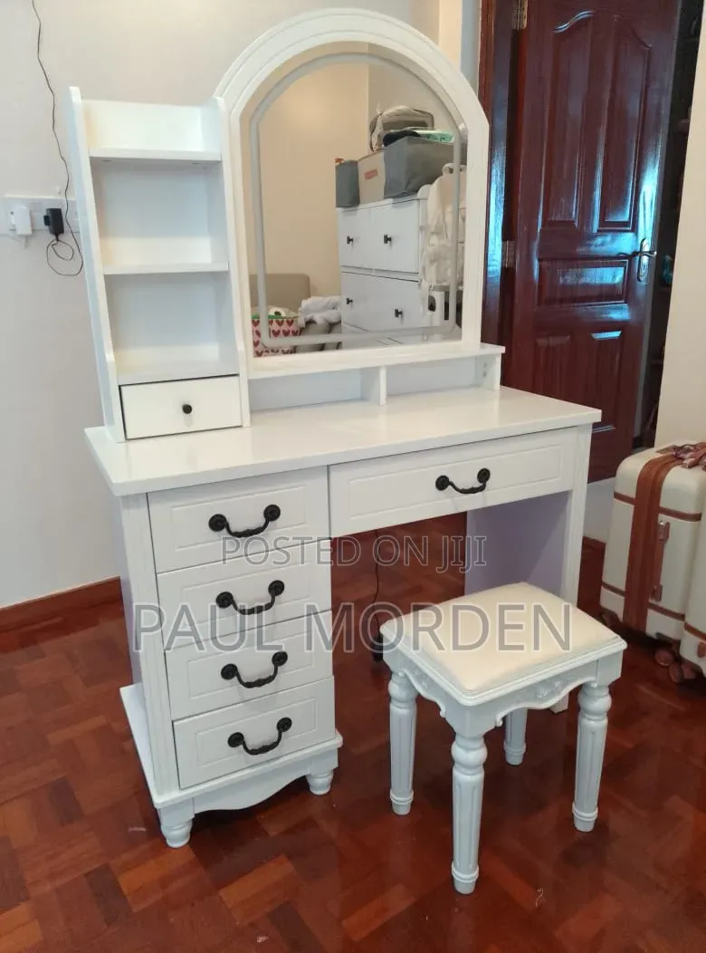 Dressing Set Dressing Vanity Available