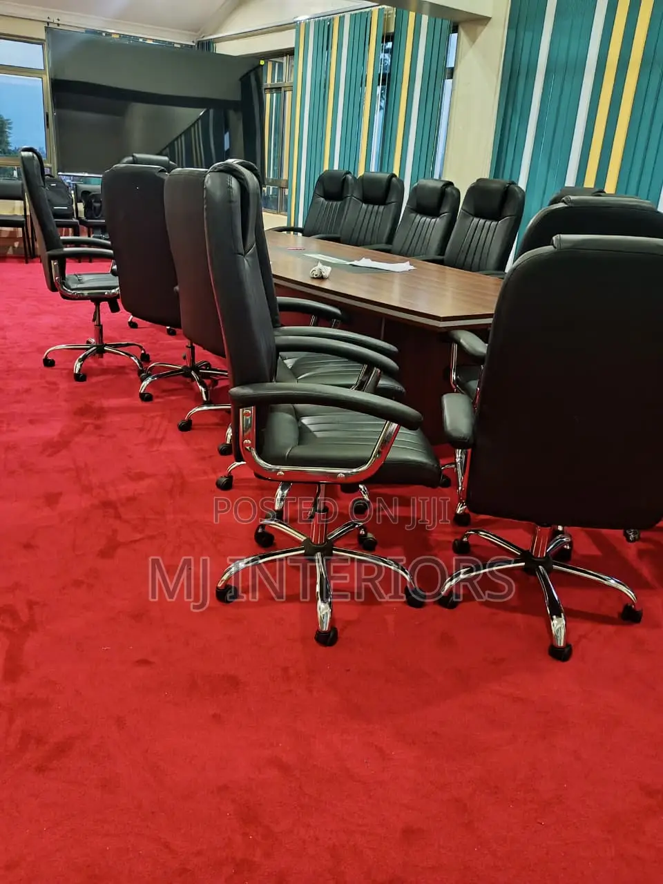 Elegant Red Vip Carpet for Executive Boardrooms