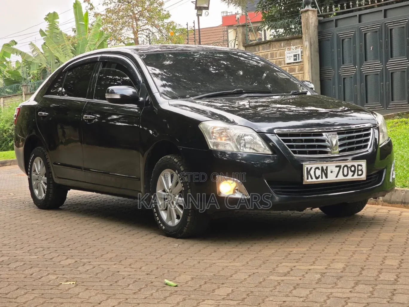 Toyota Premio 2010 Black