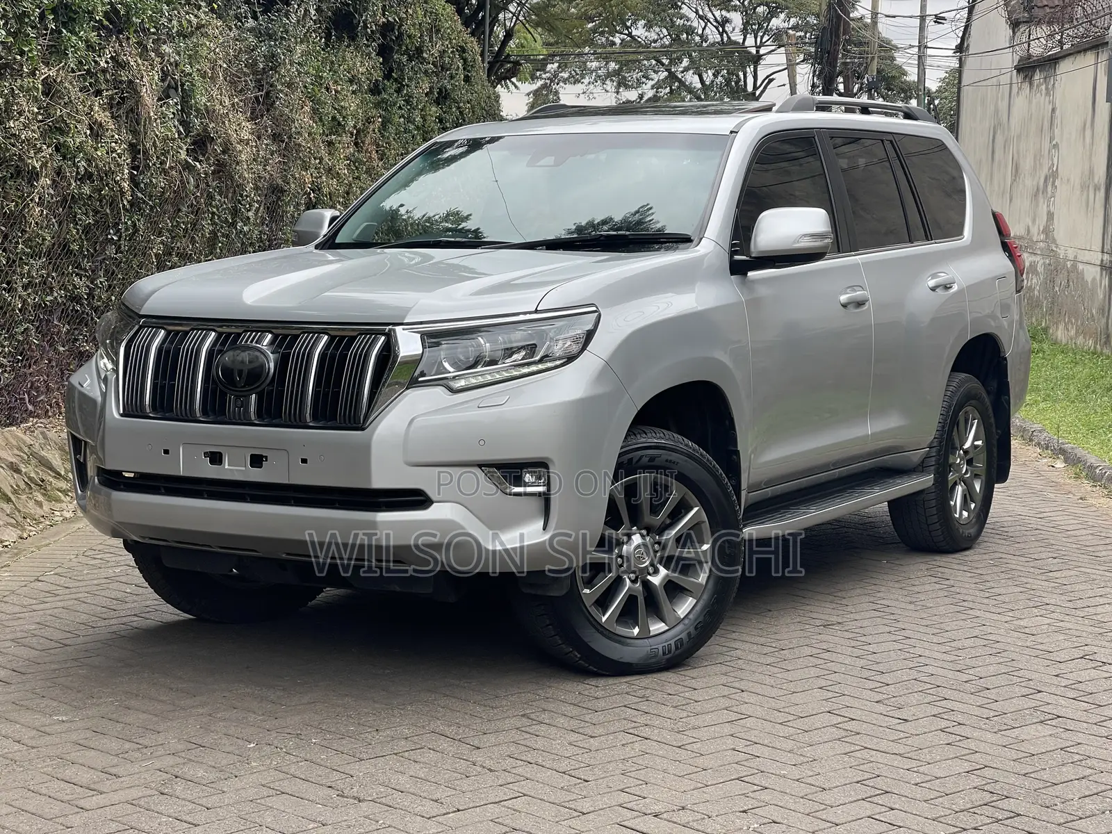 Toyota Land Cruiser Prado 2018 Silver