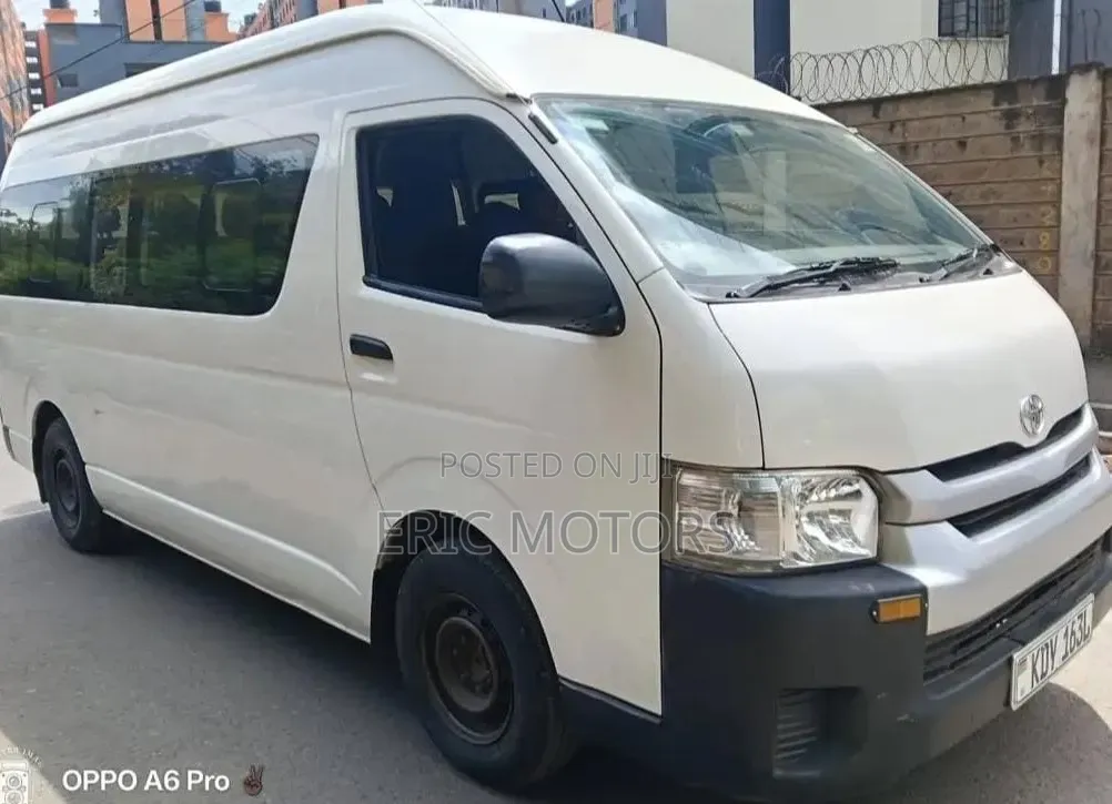 Toyota Grand HiAce 2016 White