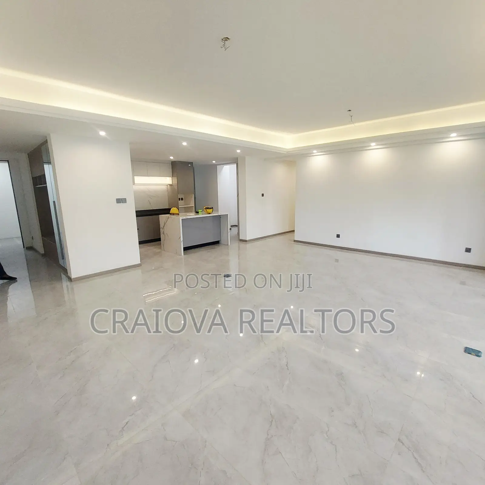4bdrm Apartment in Raphta Road Area for sale