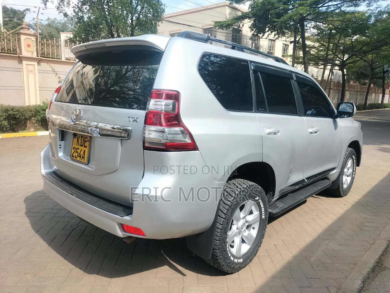 Toyota Land Cruiser Prado 2015 Silver