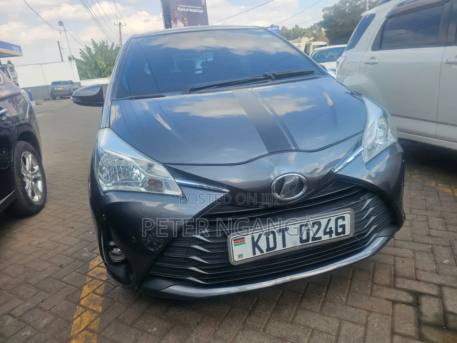 Toyota Vitz 2018 Gray